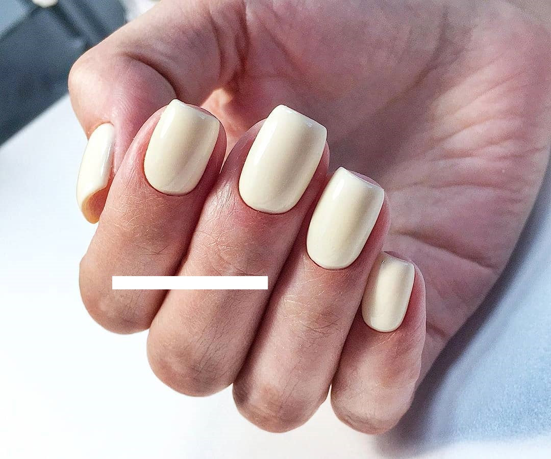 106 ג'ל לק פסטל צהוב בננה ביד