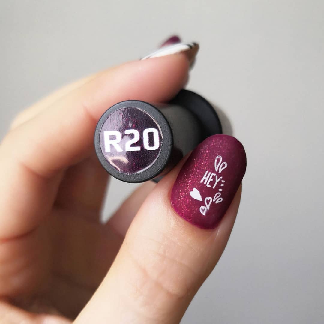 R20 ג'ל לק